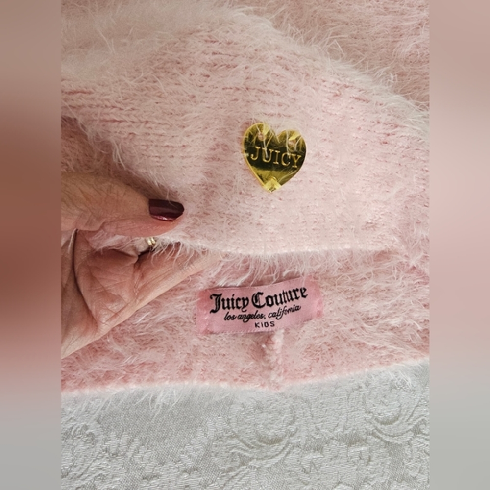 Juicy Couture Pink Faux Fur Girl's Infinity Scarf with Gold Metal Juicy …